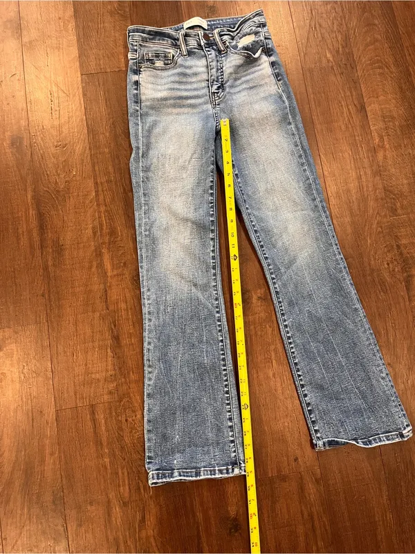 BKE Buckle Parker Jeans Women’s 24x29.5 Tailored Bootcut Universal Fit High Rise - Image 5