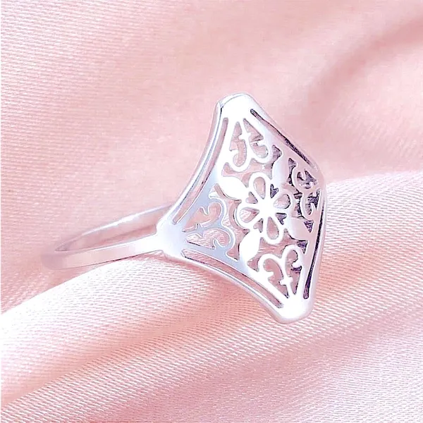 14k White Gold Plated 316L Cut Out‎ Filigree Ring, Size 6 - Image 14