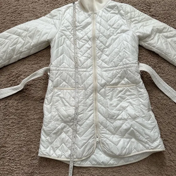 Athleta Mendocino Coat Zipper Front Belted Magnolia White Puffer Women’s Size XS - Image 9