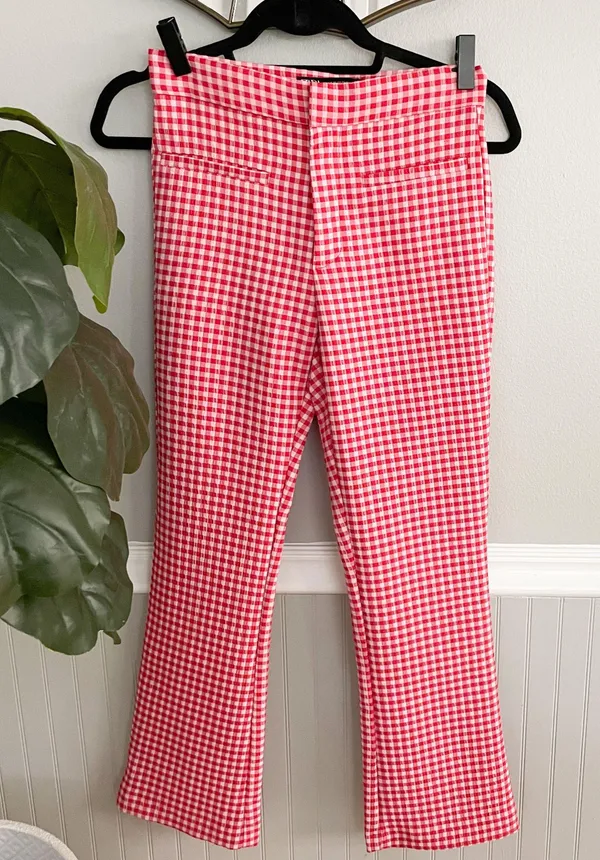 Zara NWT Red Pink Gingham Flare Cropped Pants - Image 3