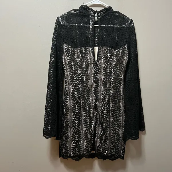 Keepsake‎ Uptown Black Lace Dress size Medium - Image 2