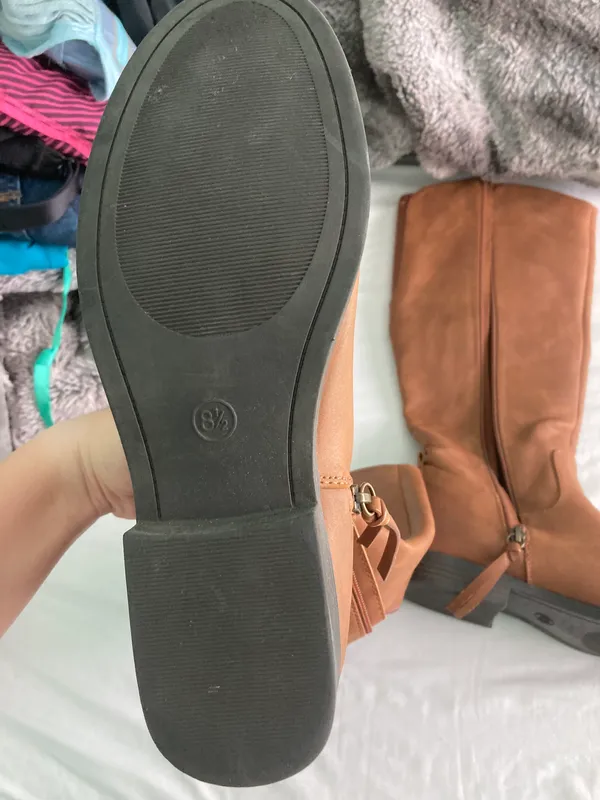 Brown Boots Size 8.5 - Image 2
