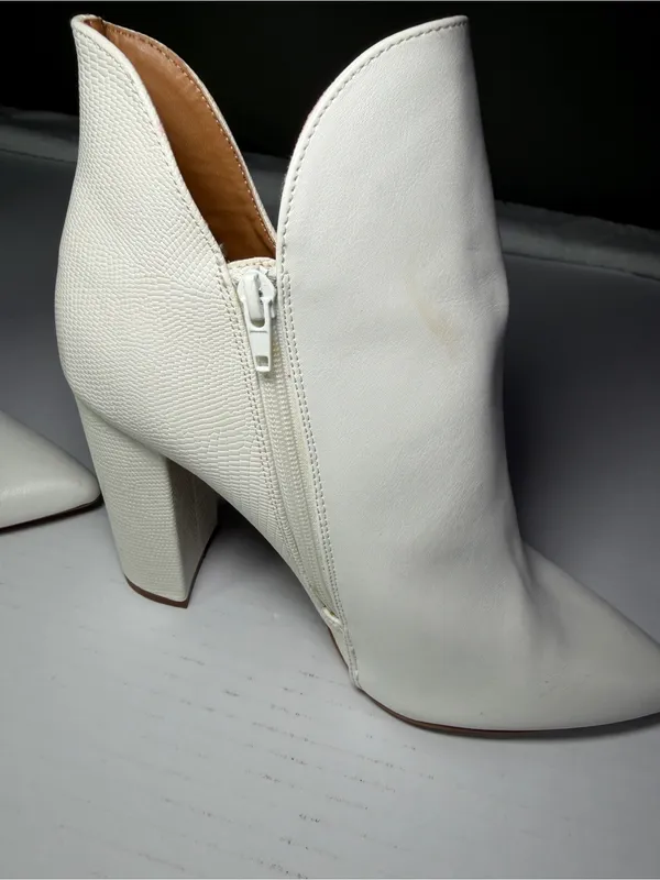Qupid White Pointed Toe Ankle Booties with Block Heel - Image 2