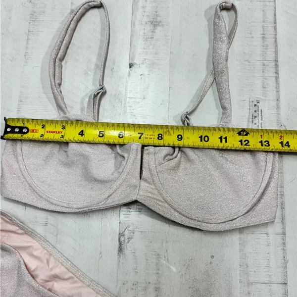 Swimsuit set Top with Adjustable Straps Underwire Tie Back and bikini bottoms - Image 4