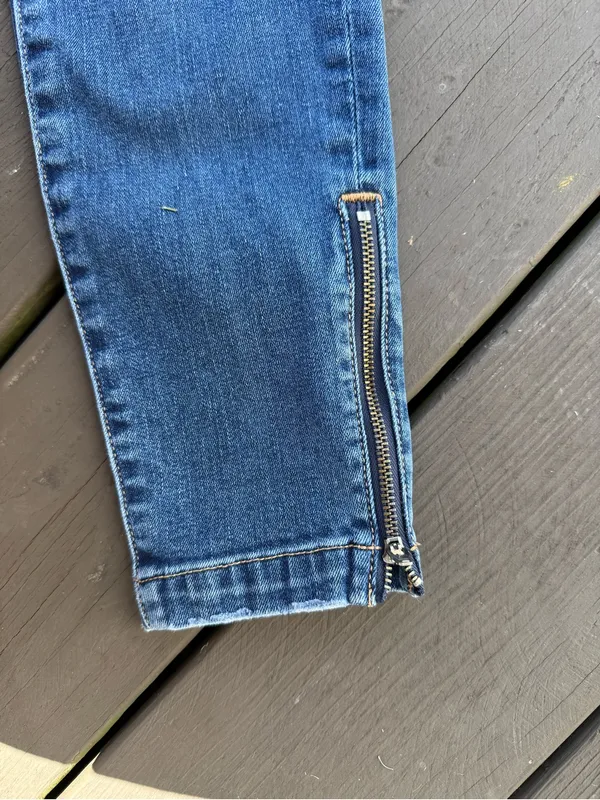 Joie Medium Blue Cropped Slim Jeans with Ankle Zipper - Image 2