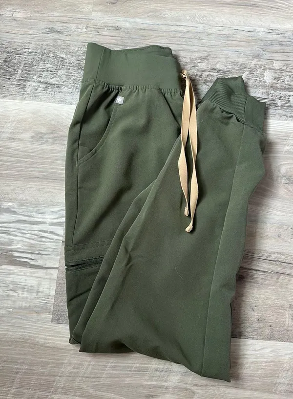 FIGS Scrub Pants Jogger Zamora - Image 3