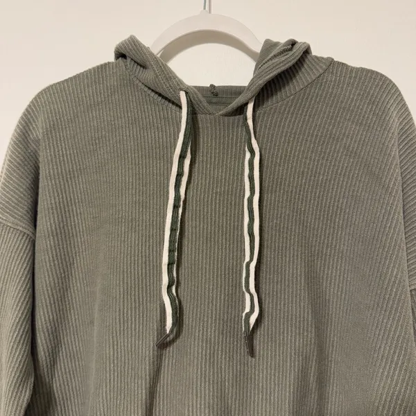 Aerie Ribbed Hoodie Sage Green Size Medium Cropped Sweatshirt Oversized - Image 4