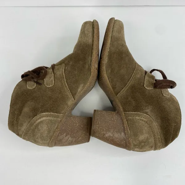 Clarks Artisan Womens 9.5 Carleta Lyon Tan Nubuck Leather Lace Up Booties - Image 6