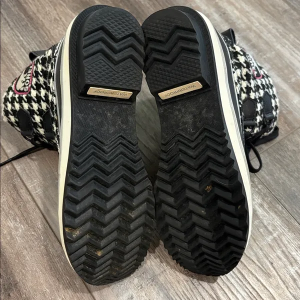 Sorel Tivoli houndstooth size 7 - Image 7