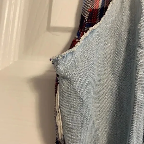 Rails Denim & Plaid Button Down Sleeveless Top - Image 4