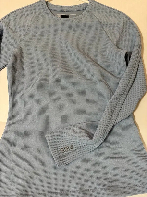 Baby blue nwot xs FIGS waffle knit long sleeve underscrub top logo new - Image 2