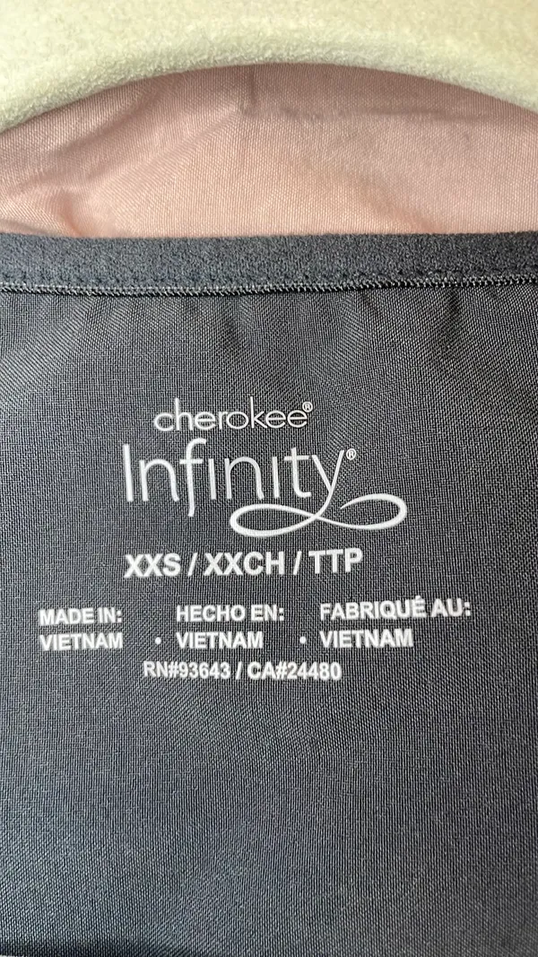 Cherokee Infinity Scrub Set in Grey - Image 3