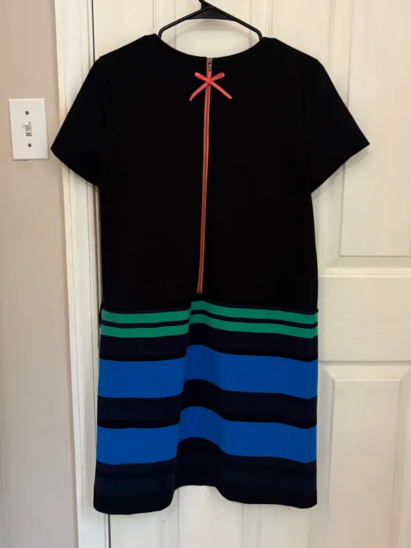 LOFT Short Sleeve Color Block Shift Dress with a Pink Bow Zipper Up Back - Image 6