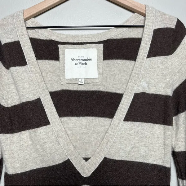 VTG Y2K‎ 2000s Abercrombie & Fitch Women Sweater Striped V-Neck Rabbit Hair - Image 3