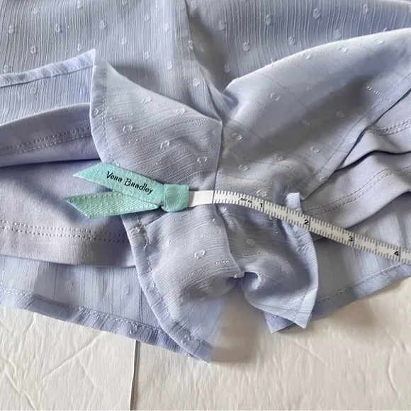NWT Lulus Closer Look Light Blue Swiss Dot Tie-Sleeve Split Back Romper LARGE‎ - Image 10