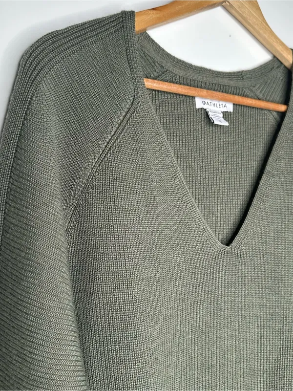 Athleta Hanover Merino Wool Blend V-Neck High Low Tunic Sweater Olive Green XL⁠ - Image 8