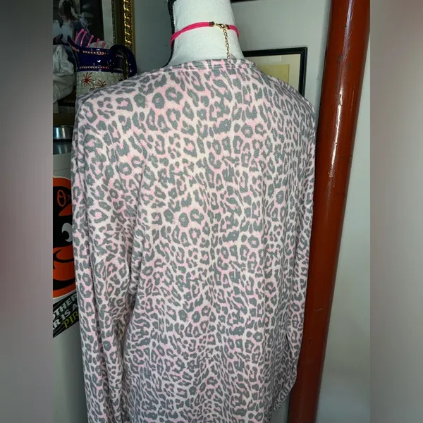 Just Be Pink Animal Print Lounge Set - Image 8