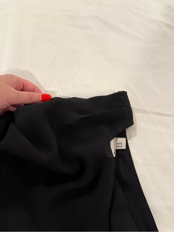Hello Molly Black One-Shoulder Crop Top with Sheer Long Sleeve - Image 6
