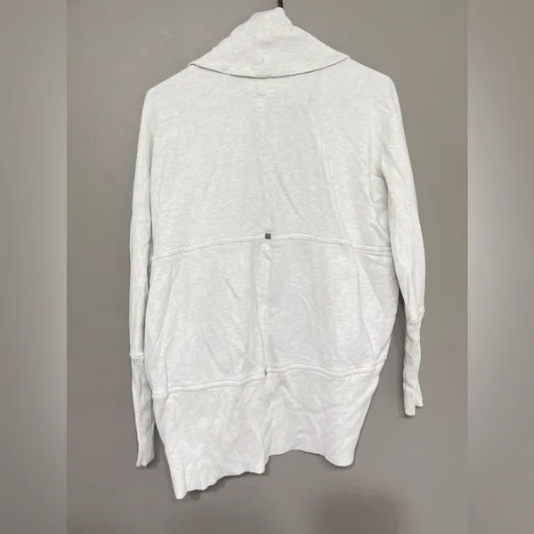 ARITZIA WILFRED Diderot Cardigan in Cream/Grey Size Small‎ - Image 2