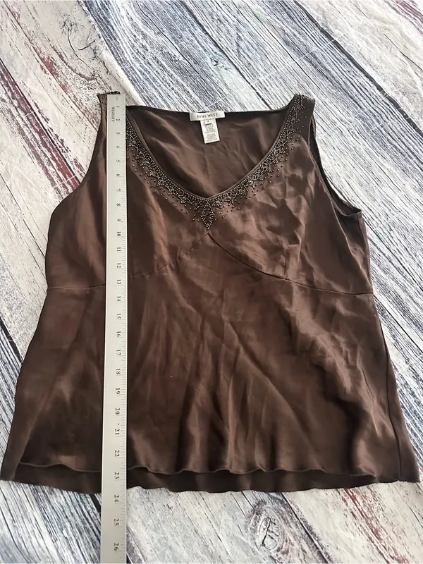Vintage Y2K Nine West 100% Silk Beaded Sleeveless Blouse - Image 8