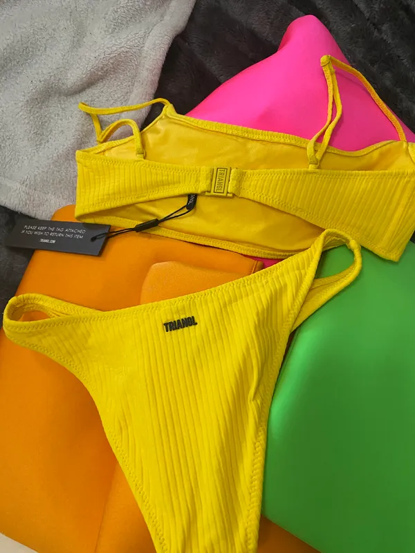 Triangl Bikini - Image 2