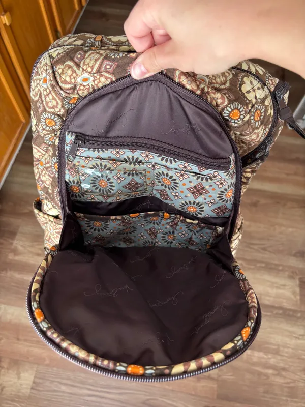 Vera Bradley Backpack - Image 5