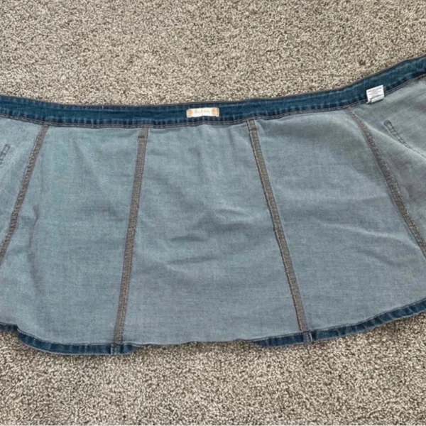 Altar’d State Denim Button-Front Mini Skirt - Blue - Image 5