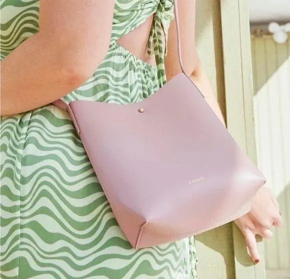 Anthropologie SAMARA Apple leather medium crossbody shoulder bag - Image 5
