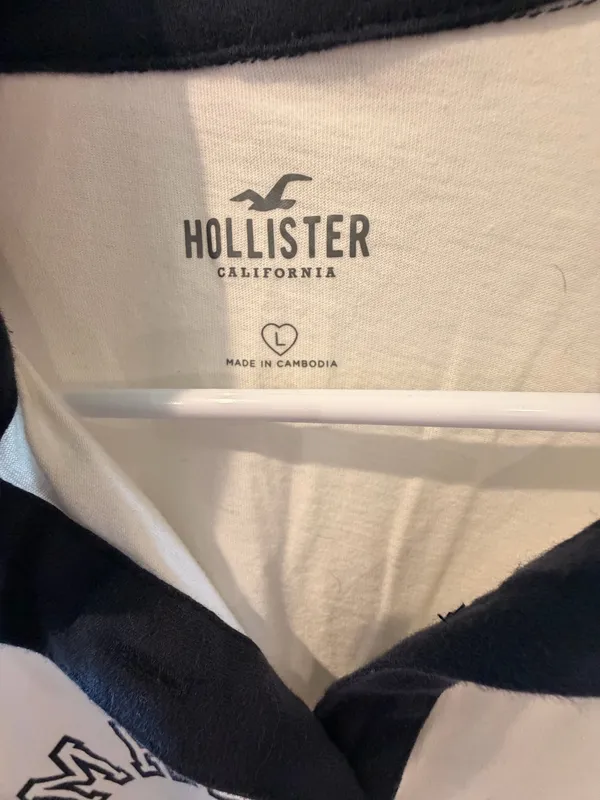 Hollister Co. Malibu White Long Sleeve Crop Top Size Large - Image 2