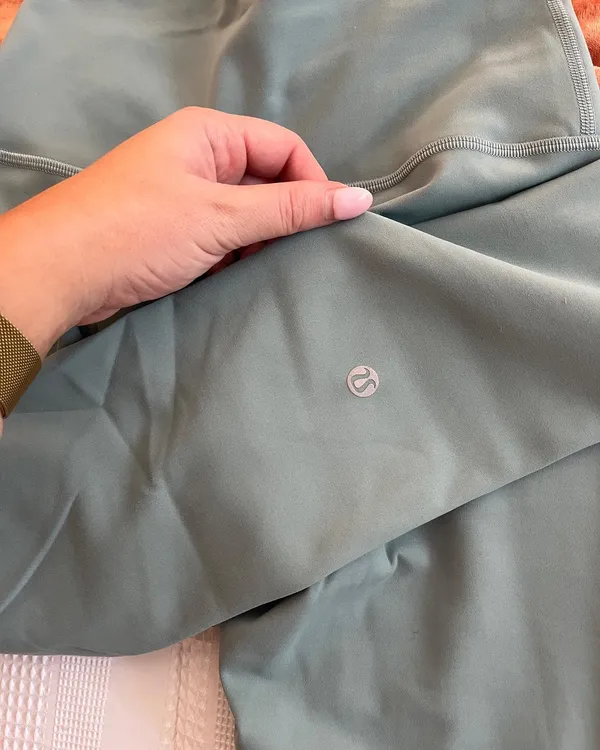 Lululemon Wunder Under Leggings - Image 4