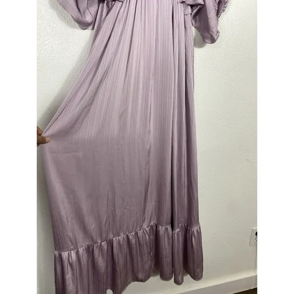 Vanilla Bay maternity long lilac V-neck pleated dress, size S - Image 6