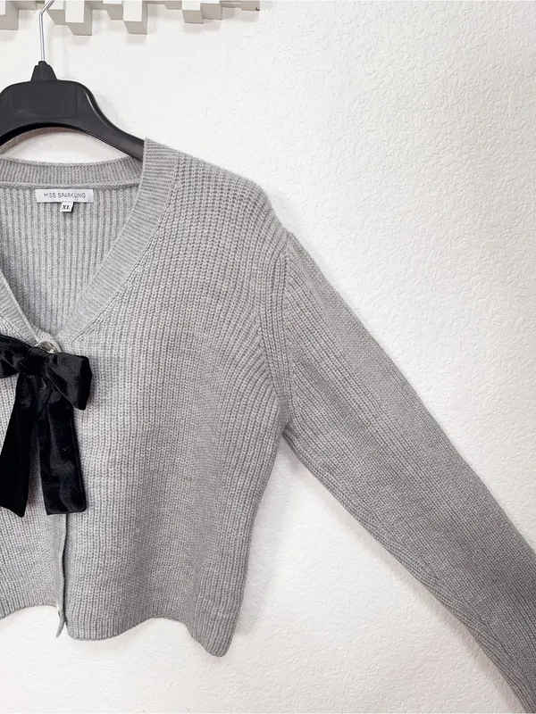 Miss Sparkling Gray Cropped Cardigan with Removable Black Velvet Bow Pin - Image 4