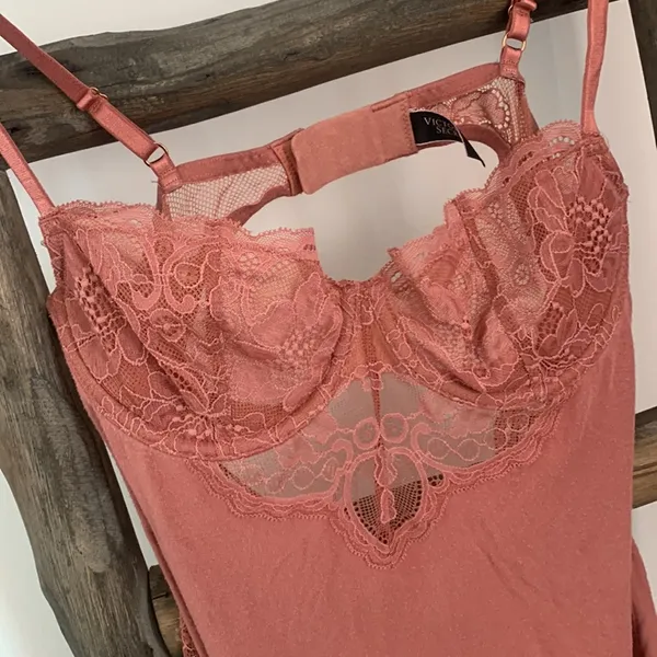 Delicate and soft lace peach pink Victoria’s Secret Slip Dress / Size XS - Image 2