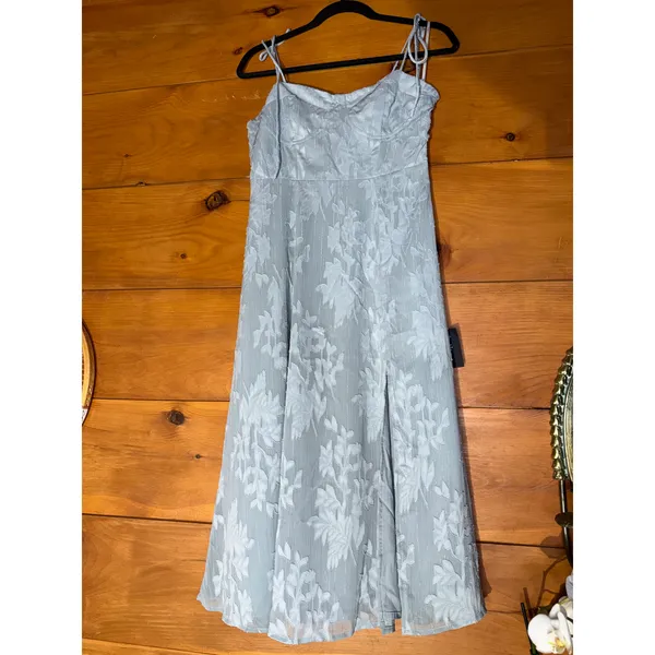 NWT Lulus Loveliest Looks Dusty Blue Floral Jacquard Tie-Strap Midi Dress Sz M - Image 2