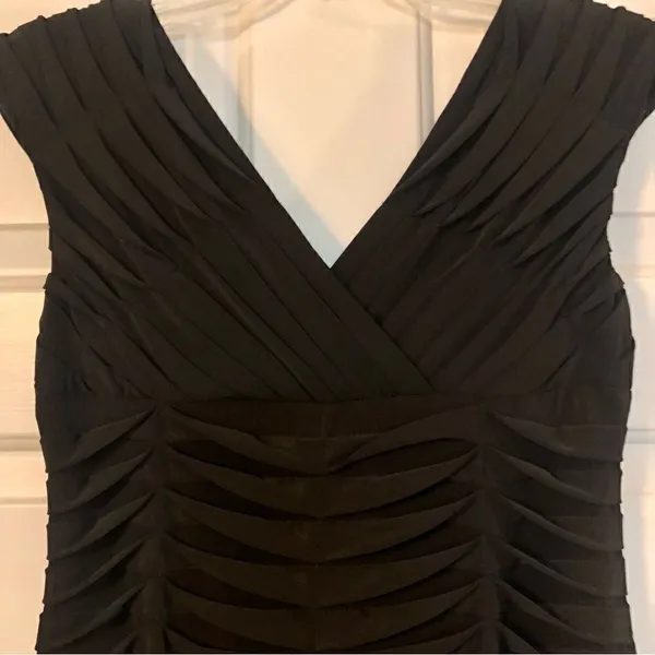 Adrianna Papell Black Overlapping Curved Pleated Dress Size 8 - Image 3