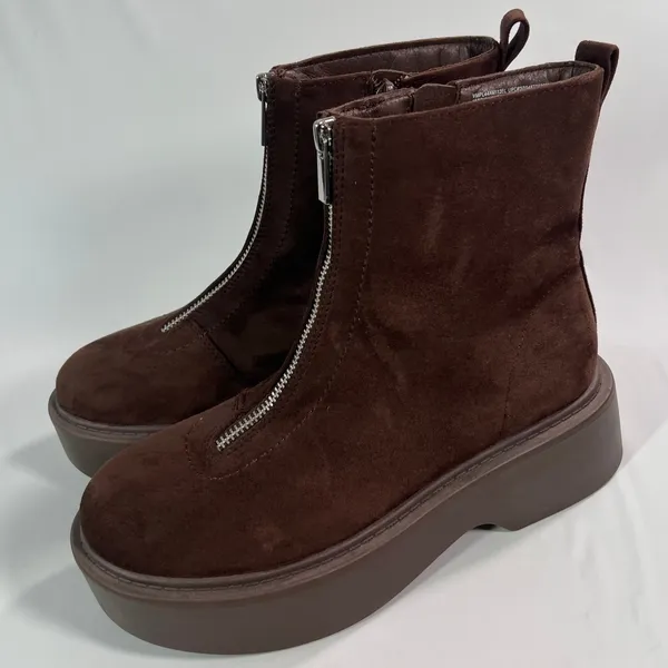 Portland Boot Company Womens 7 Chocolate Suede Front Zip Lug Sole Platform Boots - Image 3