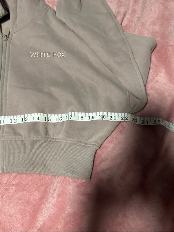 White Fox hoodie - Image 7