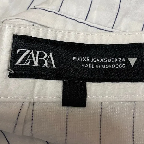 Zara Women's White Black Striped High Waisted A Line Casual Mini Shorts Size XS - Image 4