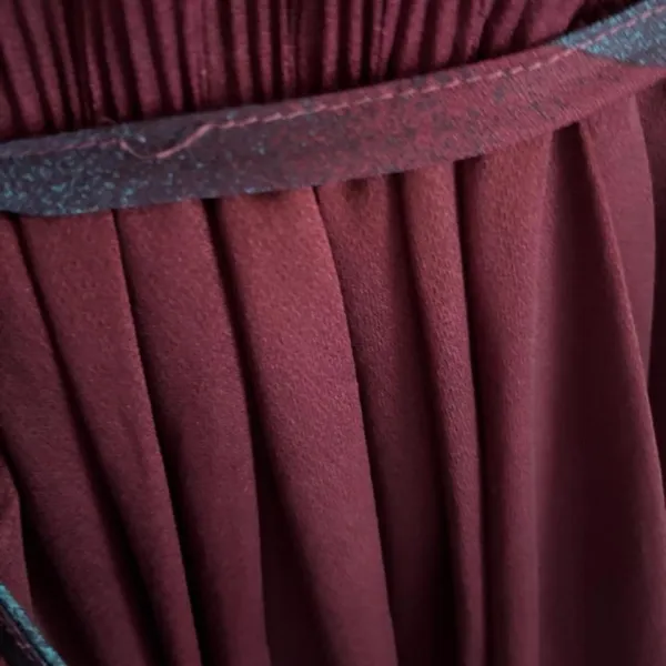 In Roads Burgundy Vintage MIDI Dress with Tie Waist and Short Sleeves - Image 6