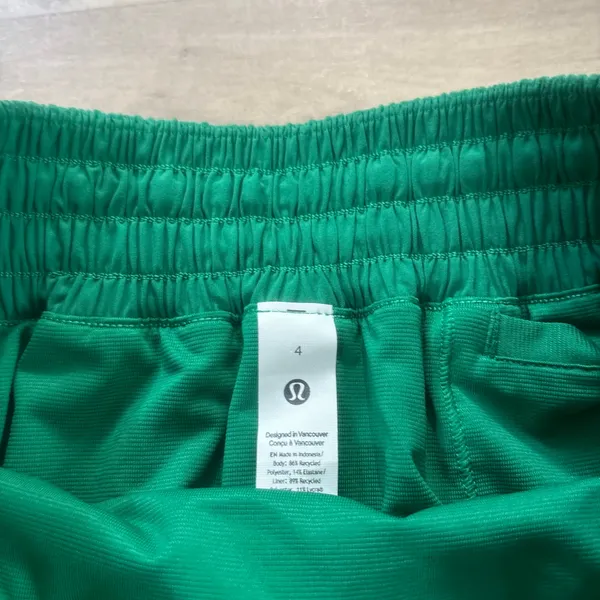 Lululemon Hotty Hot High-Rise Lined Short 4" Raceway Green Women Size 4 - Image 2