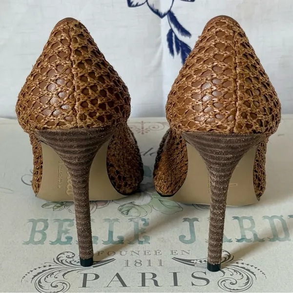 Charles David Brown Woven Heels - Image 4