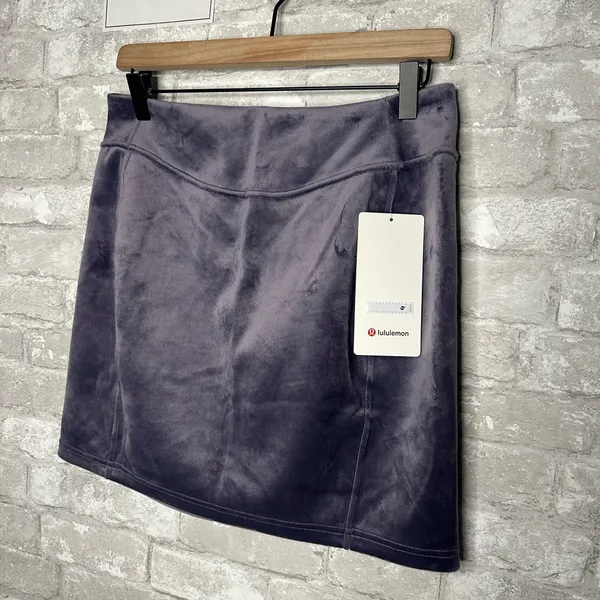 Lululemon Scuba High Rise Mini Skirt Velvet NWT Size Small (NFAL) LW8AL9S - Image 2