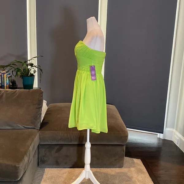Women’s Lime Green Short Chiffon Prom Party Homecoming Dress Size 8 NWT - Image 3