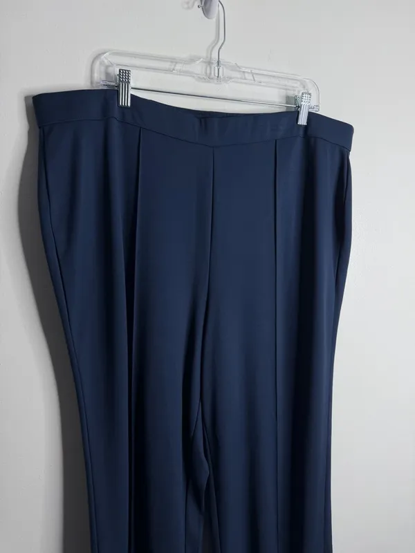 NWOT Alfred Dunner Navy Pull On Wide Leg Crop Center Seam 2X‎ Jersey Knit Casual - Image 3