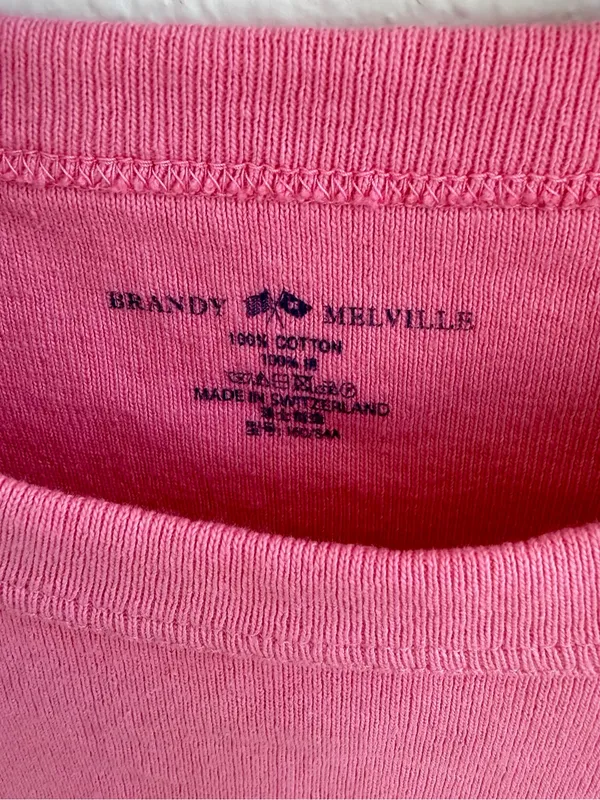 Brandy Melville Pink Baby Tee NWT Short Sleeve Fitted Crop Top One Size - Image 3
