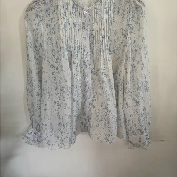 Light Blue Floral Pintuck Tunic Blouse Size M - Image 2