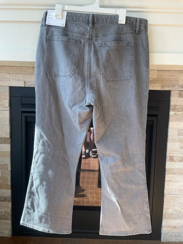 NWT LOFT Women Jeans Pant The Kick Crop High Rise Curvy Size 32 Gray 99%cotton - Image 2