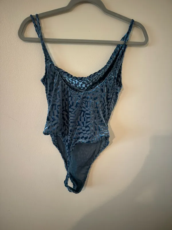 Urban Outfitters Top Out From Under - Image 2