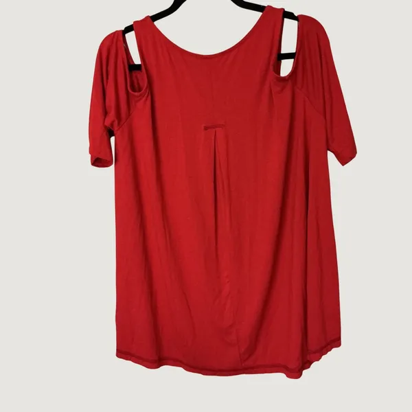 Easel Women Red Cold Shoulder Short Sleeve Back Pleat Top ET7083 Size Medium - Image 3