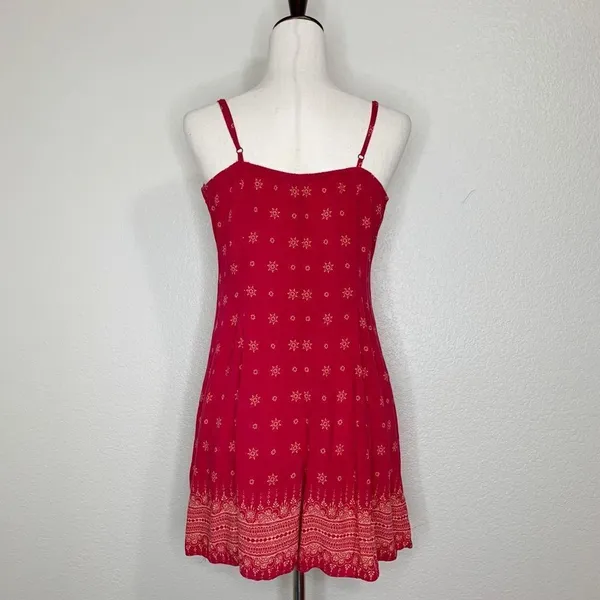NWOT Mudd Women’s Size Large Red Floral Romper - Image 6